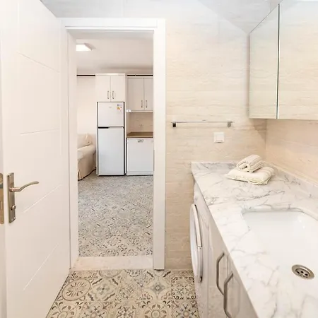 Central With Refreshing Interior Design In Muğla